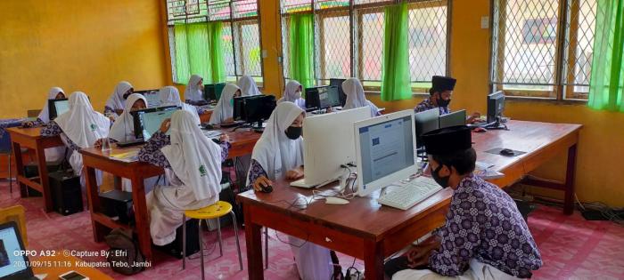 MTs Negeri 6 Tebo Sukses Melaksanakan Gladi ANBK Gelombang Kedua Hari Pertama