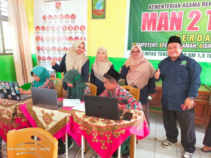 Dari Tebo untuk Negeri: MTsN 6 Menyapa Sesi Keempat OMI 2025