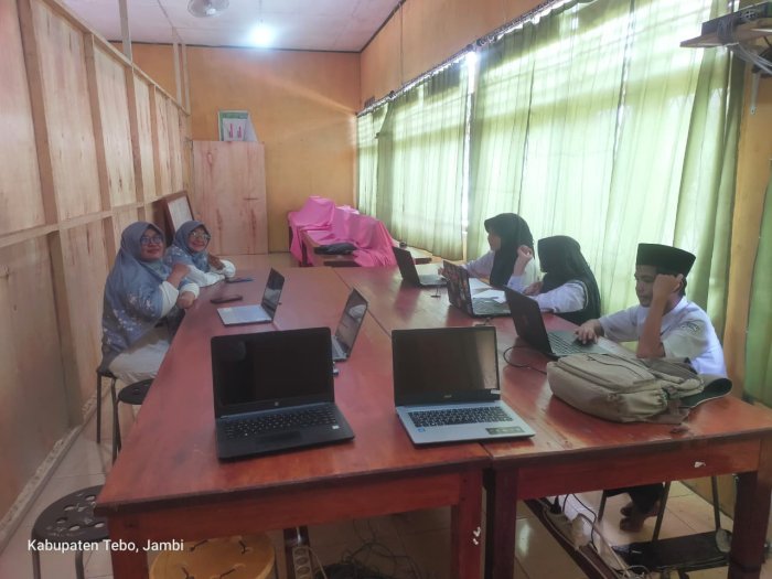 Generasi Berprestasi, MTsN 6 Tebo Sukses Ikuti Uji Coba Olimpiade Madrasah