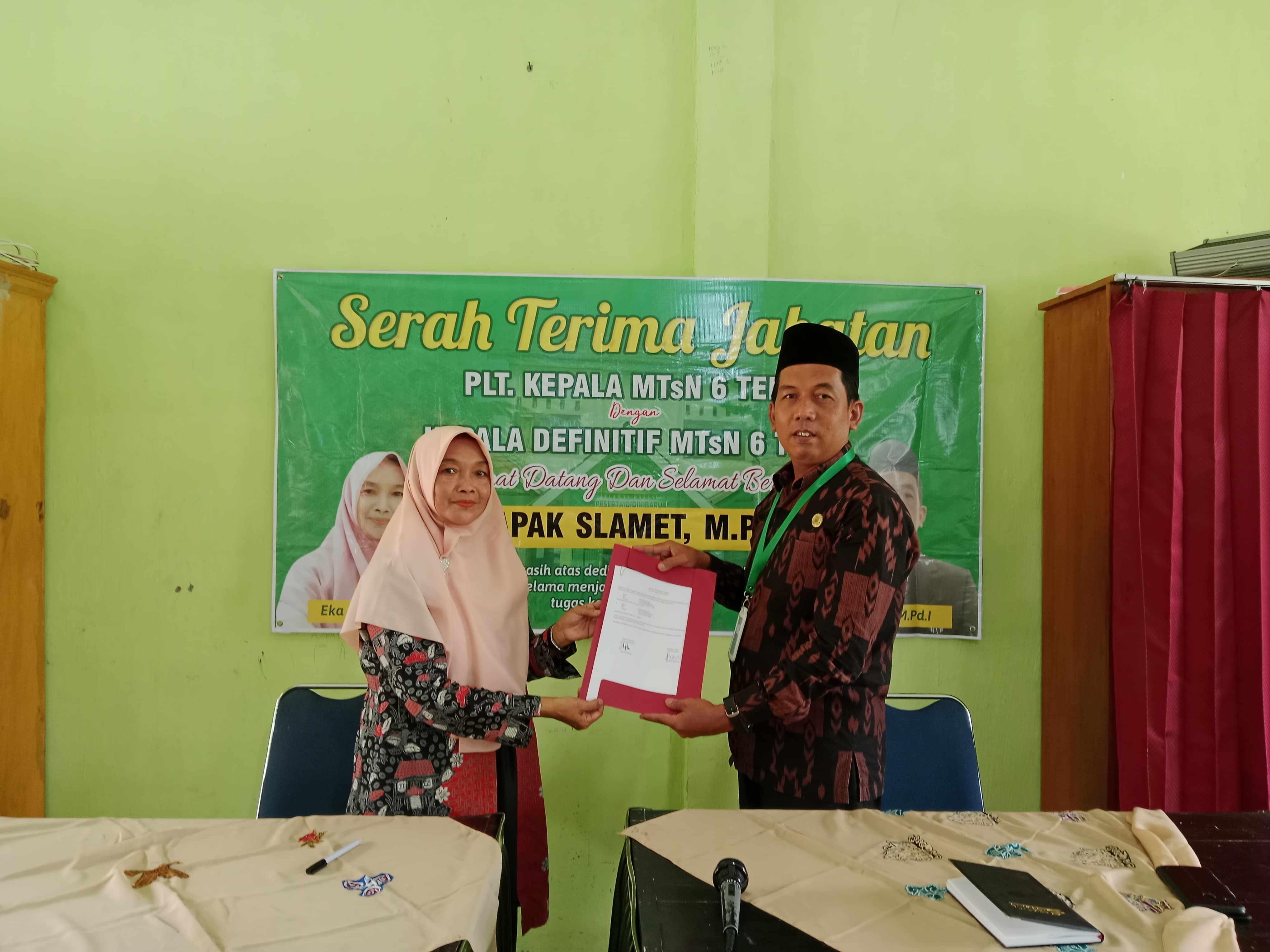 Serah Terima Jabatan Kepala MTsN 6 Tebo Berlangsung Meriah, Ini Detail Perubahannya!