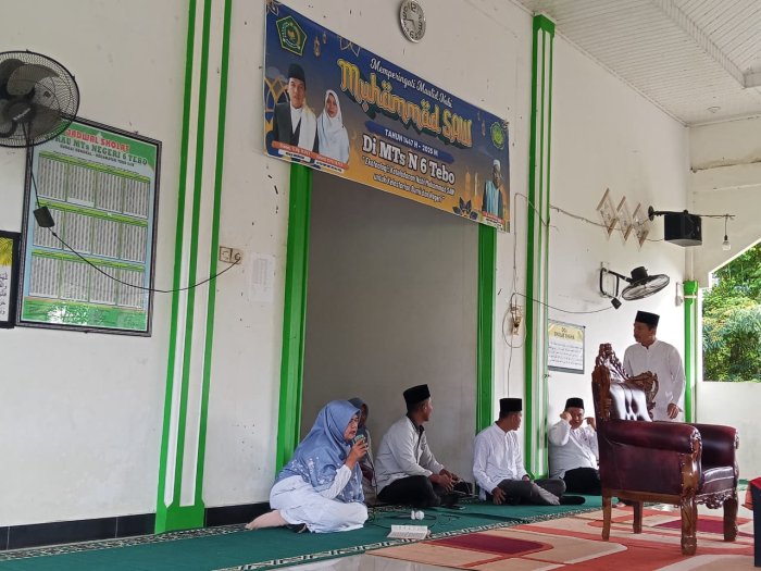 Syiarkan Cinta Rasulullah, MTsN 6 Tebo Gelar Barzanji di Momentum Maulid Nabi